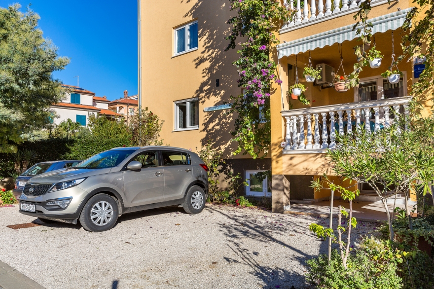 Parken vor dem Haus
